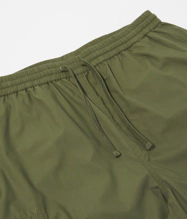 UNIVERSAL WORKS PARACHUTE SHORT 34148 RECYCLED POLY TECH OLIVE - Shoelosophy
