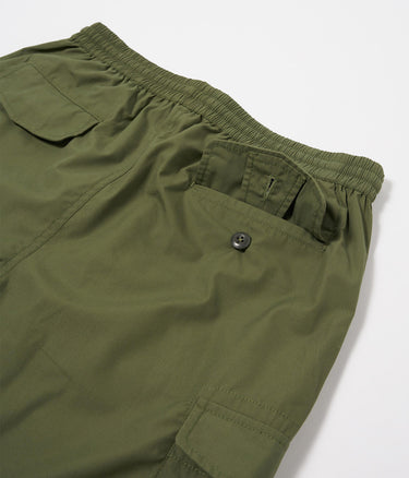 UNIVERSAL WORKS PARACHUTE SHORT 34148 RECYCLED POLY TECH OLIVE - Shoelosophy