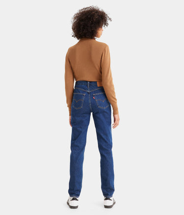 LEVI'S WOMENS 80s MOM JEANS RUNNING ERRANDS - Shoelosophy