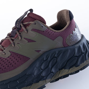 ニューバランス フレッシュフォームトレイルモア V3 MTMORNAD マグネット VIBRAM アウトソール - Shoelosophy