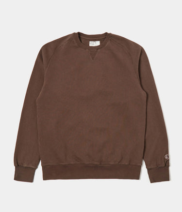 UNIVERSAL WORKS CLASSIC CREW SWEAT-SHIRT POIGNÉE SÈCHE BRUSHBACK MARRON