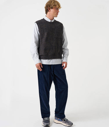 UNIVERSAL WORKS SLEEVELESS CREW DECA LIGHT KNIT 35706 NAVY