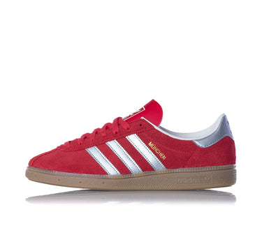 ADIDAS MUNCHEN GY7402 SCARLET RED METALLIC SILVER GUM