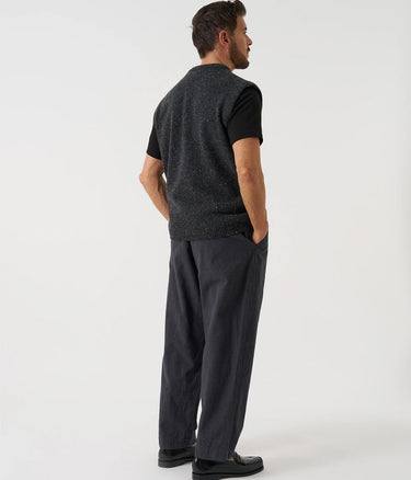 UNIVERSAL WORKS SWEATER VEST WOOL FLECK 35452 BLACK