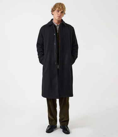UNIVERSAL WORKS MOWBRAY MAC COAT 35205 BLACK